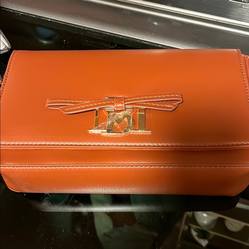 NWT Badgley Mischka Terracotta Leather Accessory